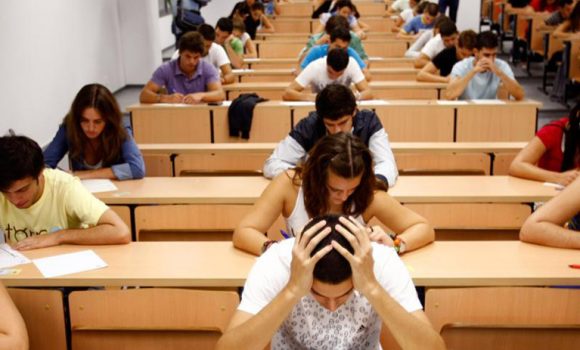 ΑΝΤΙΣΤΟΙΧΙΕΣ ΤΜΗΜΑΤΩΝ ΓΙΑ ΤΙΣ ΜΕΤΕΓΓΡΑΦΕΣ 2017-2018 ΑΝΤΙΣΤΟΙΧΙΕΣ ΤΜΗΜΑΤΩΝ ΓΙΑ ΤΙΣ ΜΕΤΕΓΓΡΑΦΕΣ 2017-2018