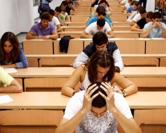 ΑΝΤΙΣΤΟΙΧΙΕΣ ΤΜΗΜΑΤΩΝ ΓΙΑ ΤΙΣ ΜΕΤΕΓΓΡΑΦΕΣ 2017-2018 ΑΝΤΙΣΤΟΙΧΙΕΣ ΤΜΗΜΑΤΩΝ ΓΙΑ ΤΙΣ ΜΕΤΕΓΓΡΑΦΕΣ 2017-2018